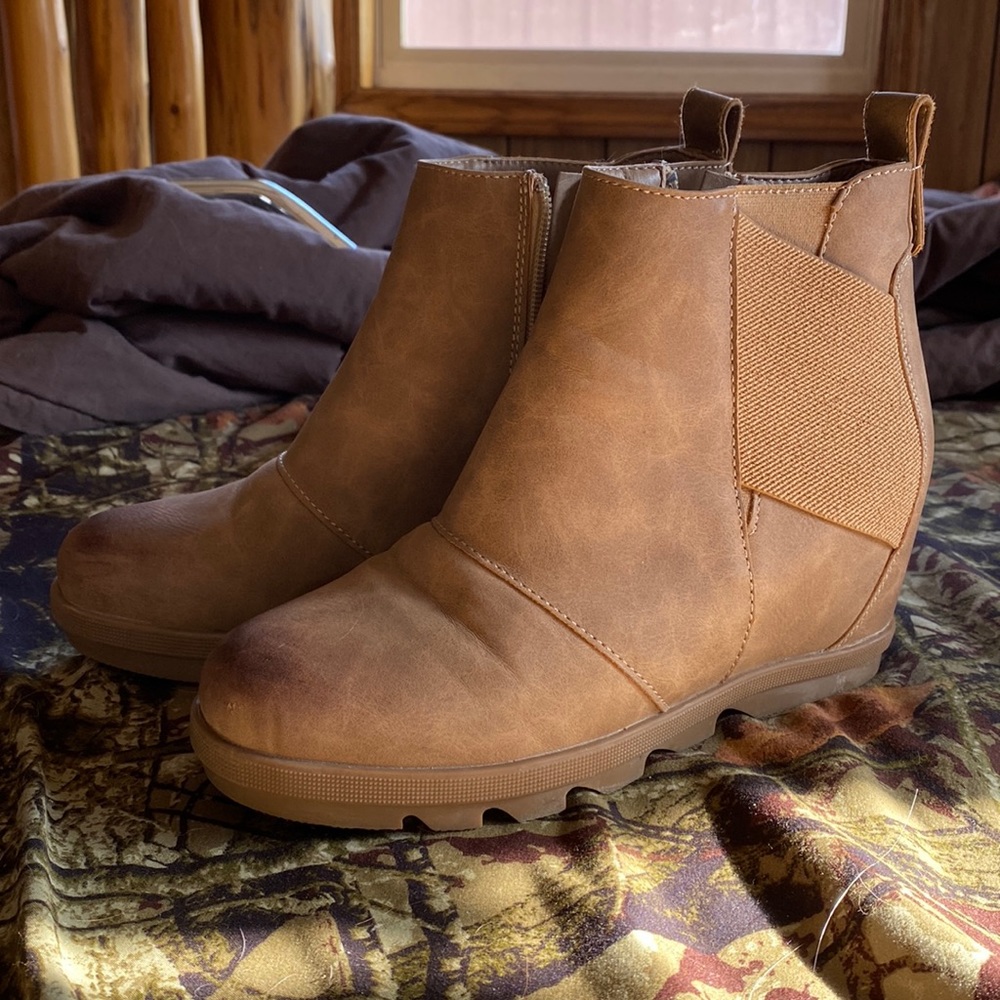 Woman’s hidden wedge boots, tan leather, worn once. Size 7.5.